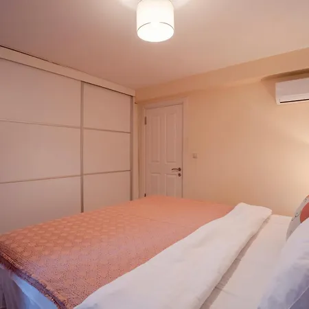 Spacious One Bedroom *