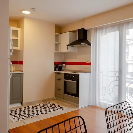 Apartment Spacious One Bedroom Istanbul