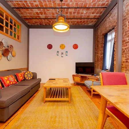 Spacious One Bedroom *
